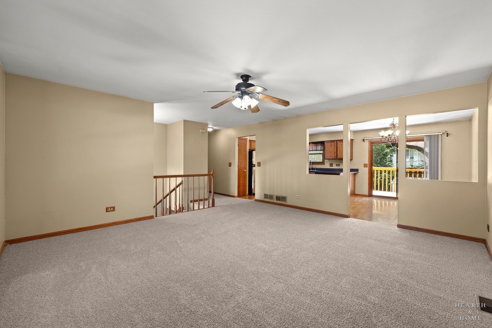 558 Barbary Lane Property Photo 5