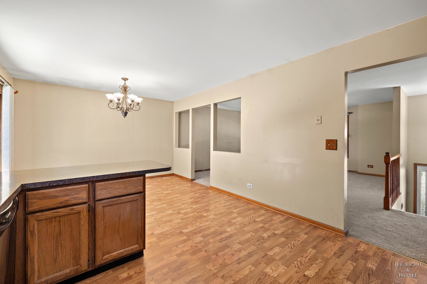 558 Barbary Lane Property Photo 10