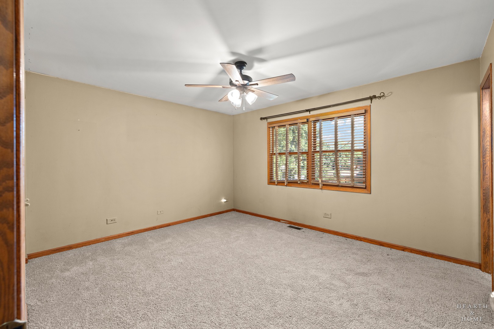 558 Barbary Lane Property Photo 16