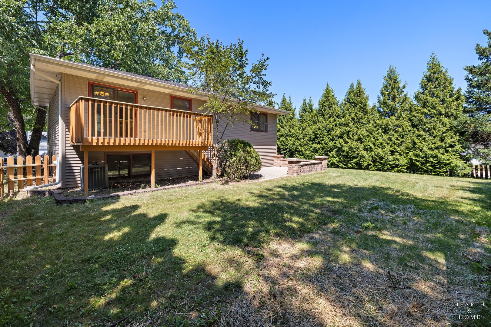 558 Barbary Lane Property Photo 26