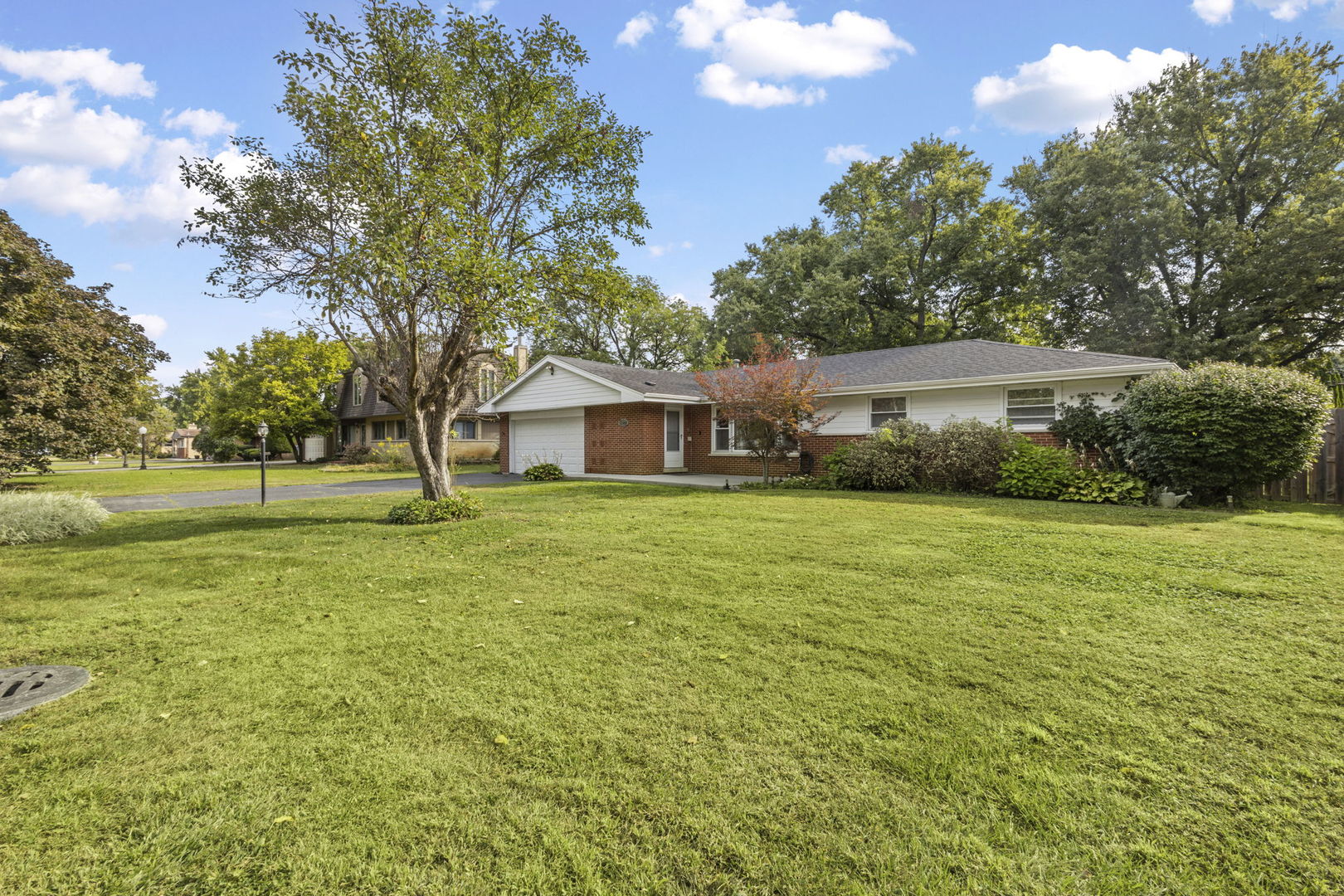 13057 S 71st Avenue Property Photo 1