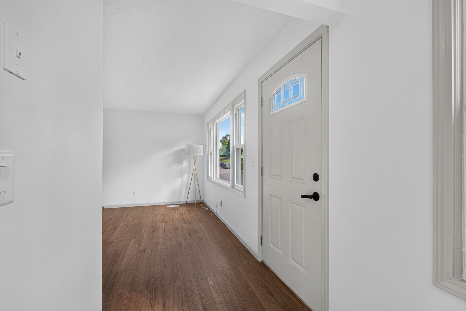 4210 Greenway Drive Property Photo 2
