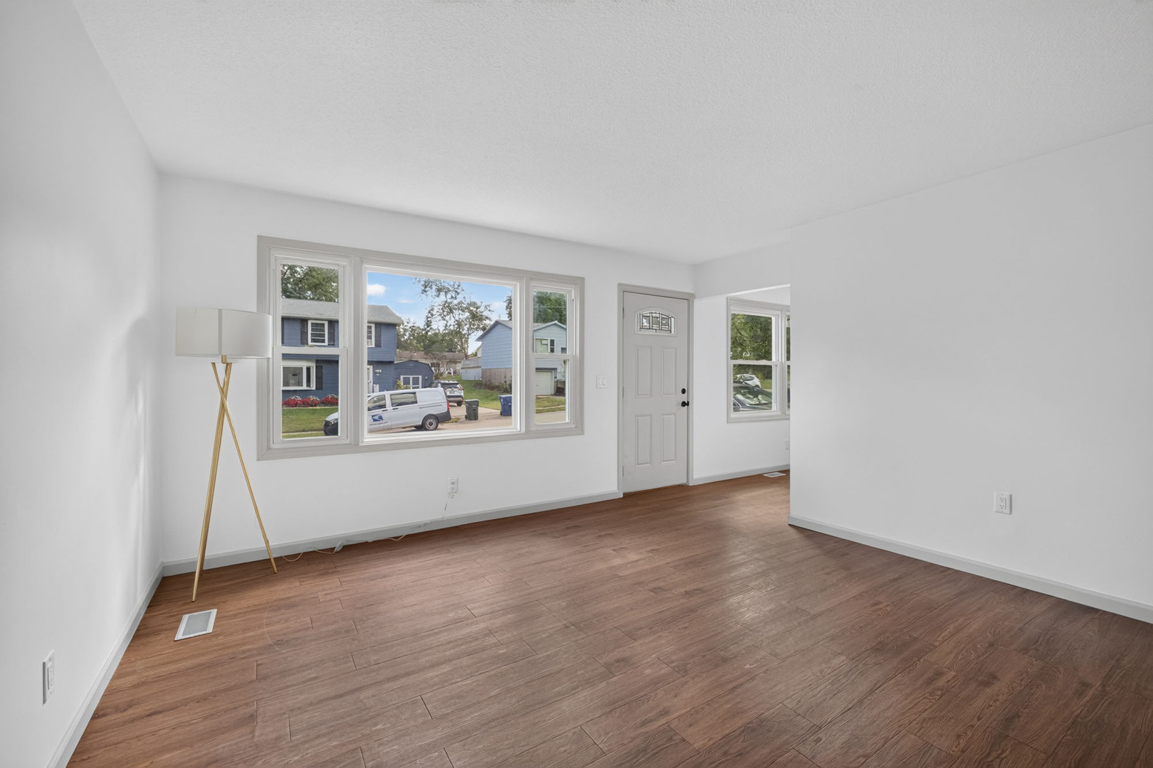 4210 Greenway Drive Property Photo 3