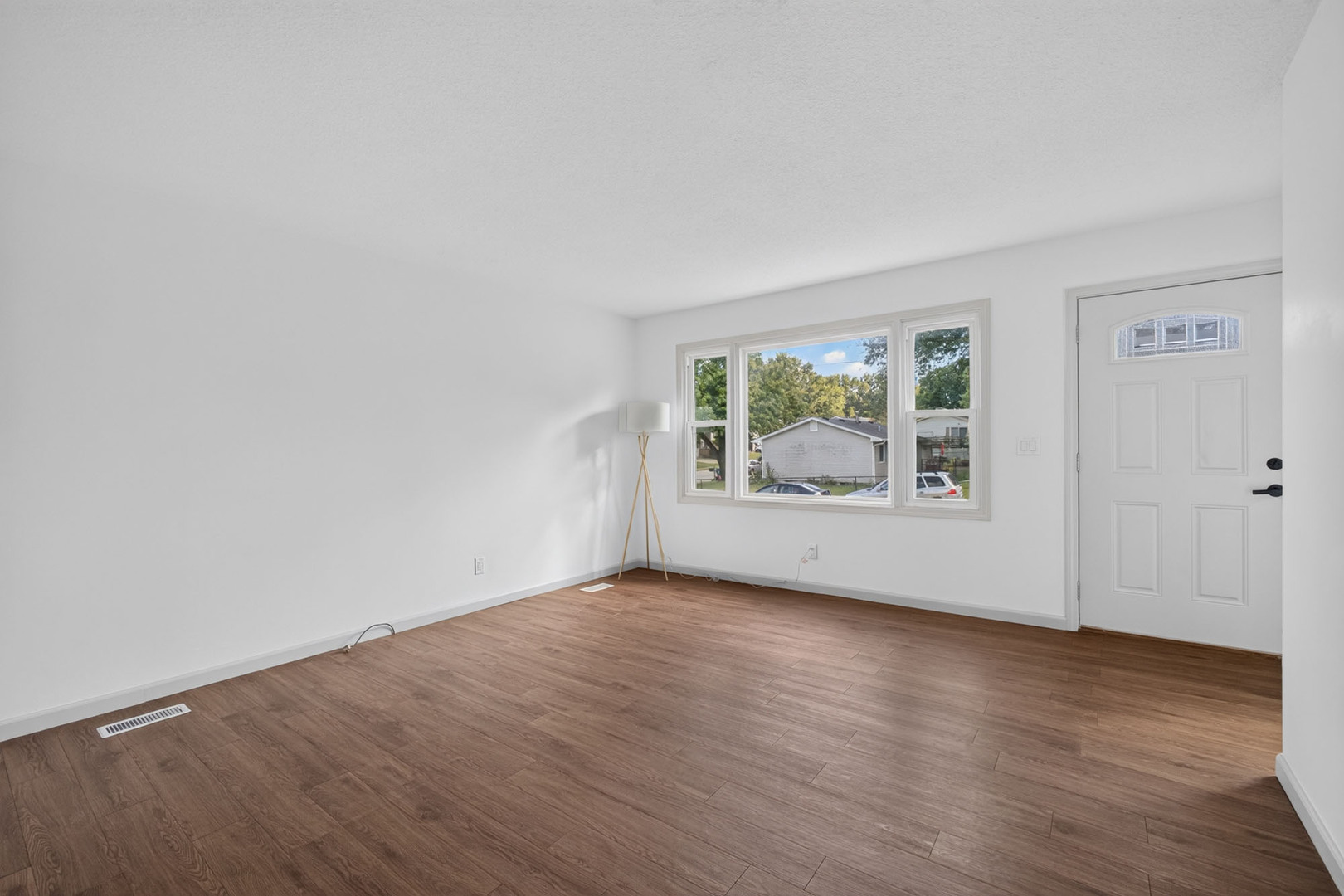 4210 Greenway Drive Property Photo 4