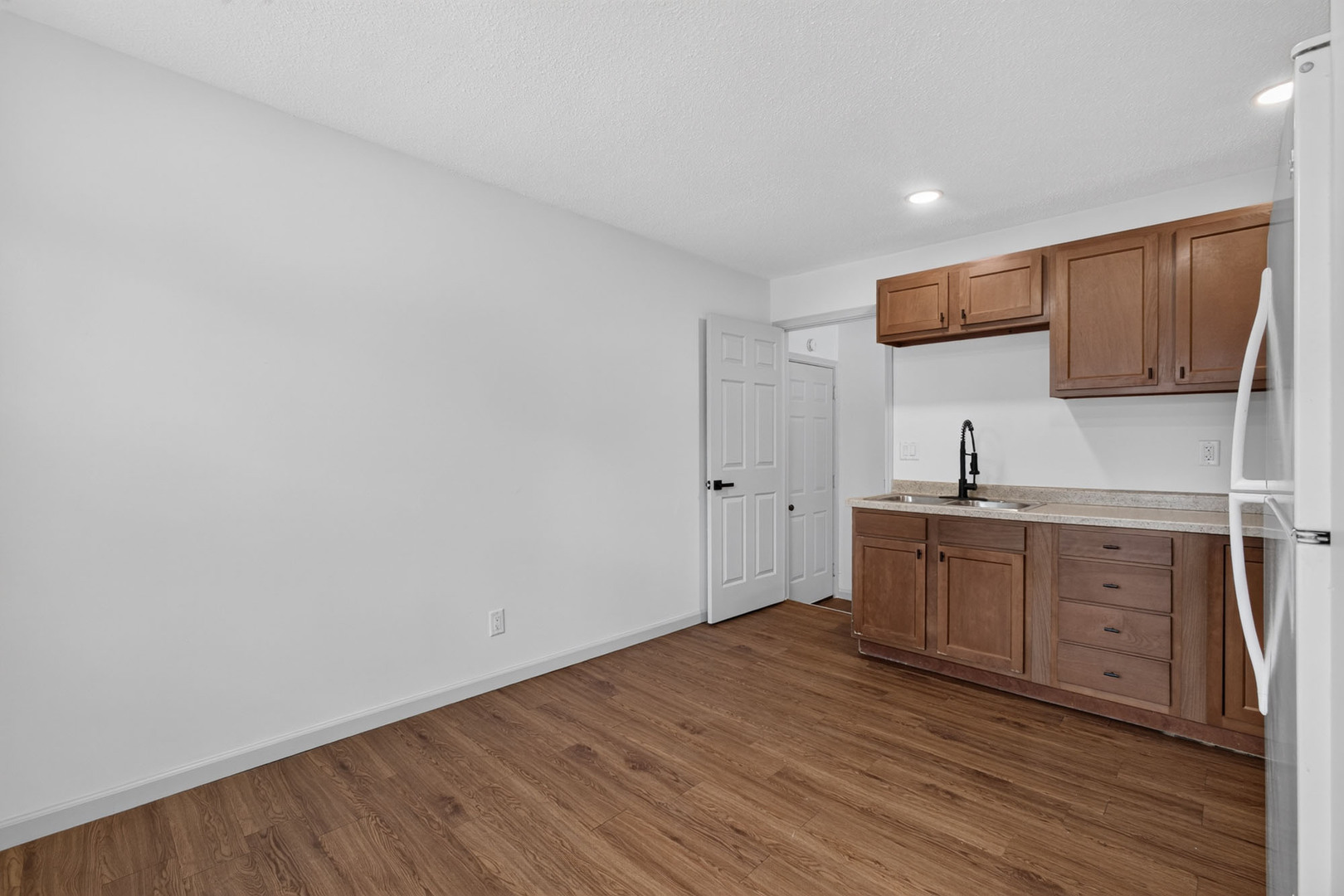 4210 Greenway Drive Property Photo 9