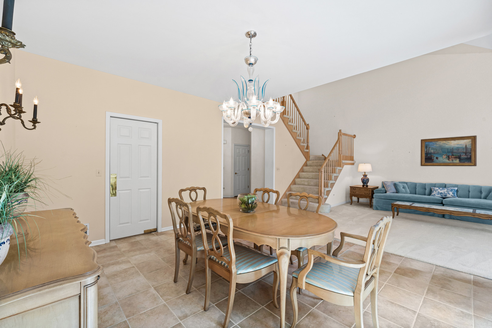 2112 Warrington Court Property Photo 7