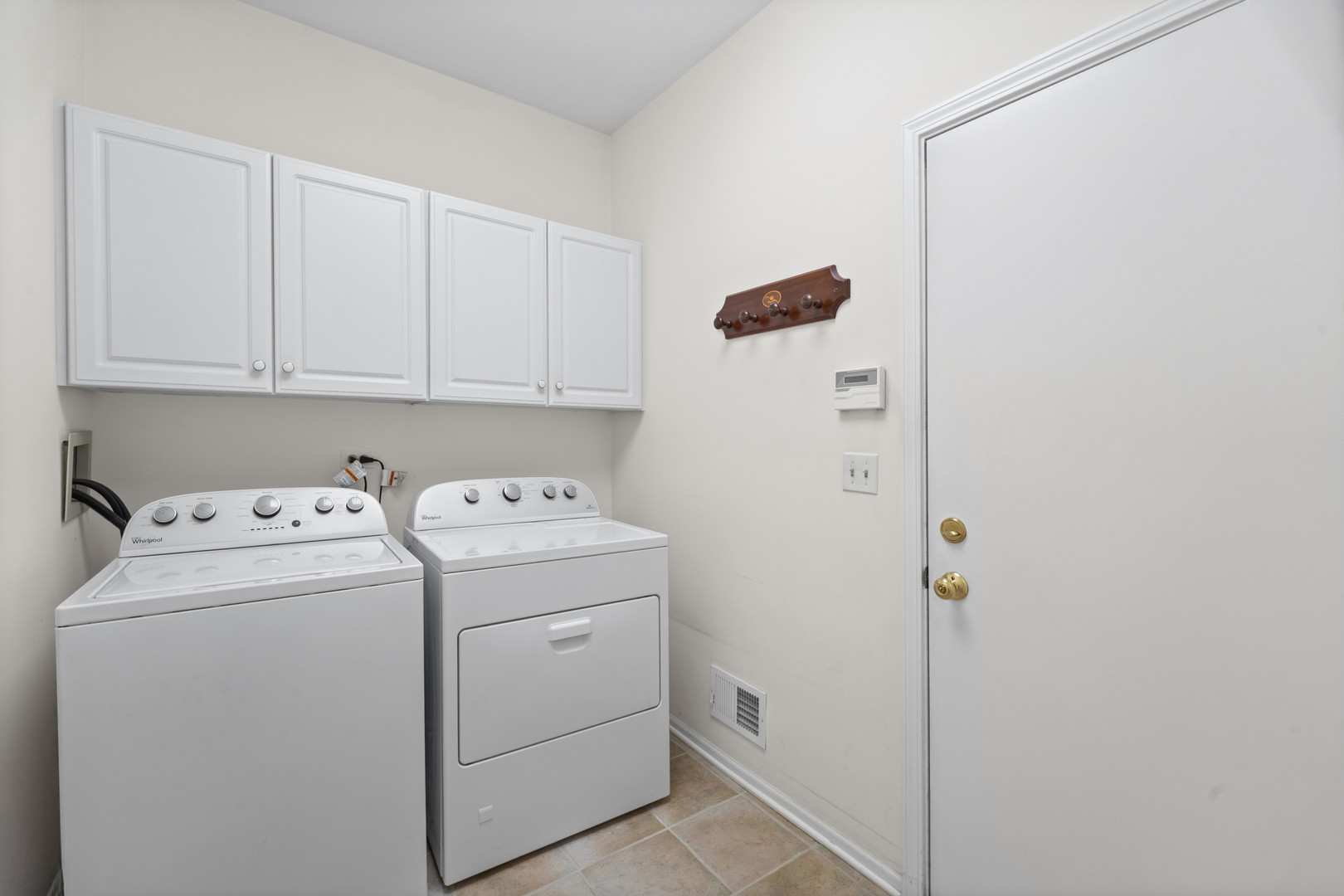 2112 Warrington Court Property Photo 14