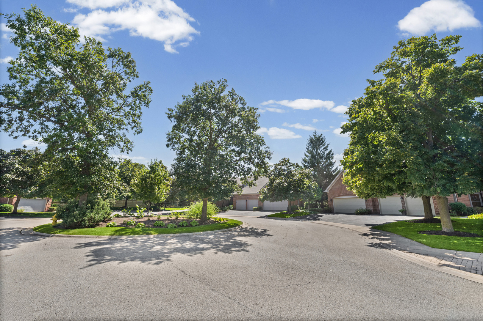 2112 Warrington Court Property Photo 25