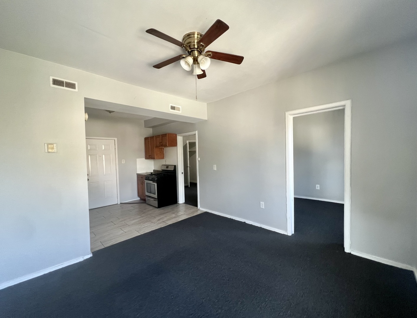 2531 N Tripp Avenue 4r Property Photo 5
