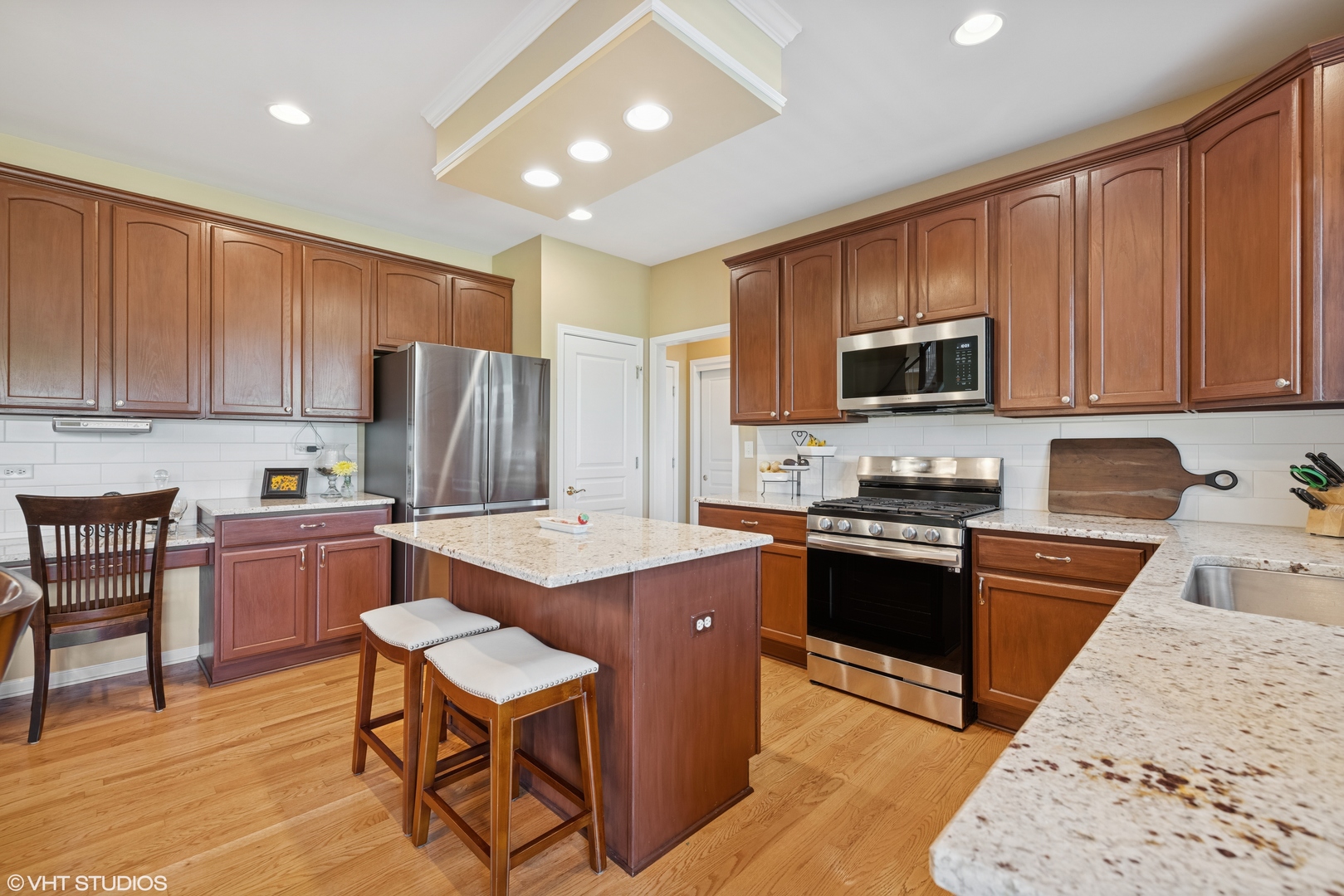 610 Woods Creek Lane Property Photo 14