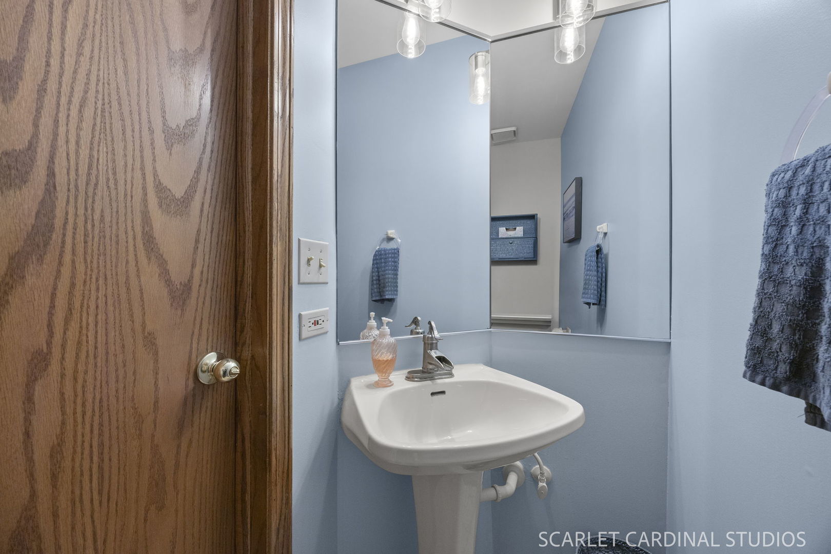 7932 Stewart Drive Property Photo 9