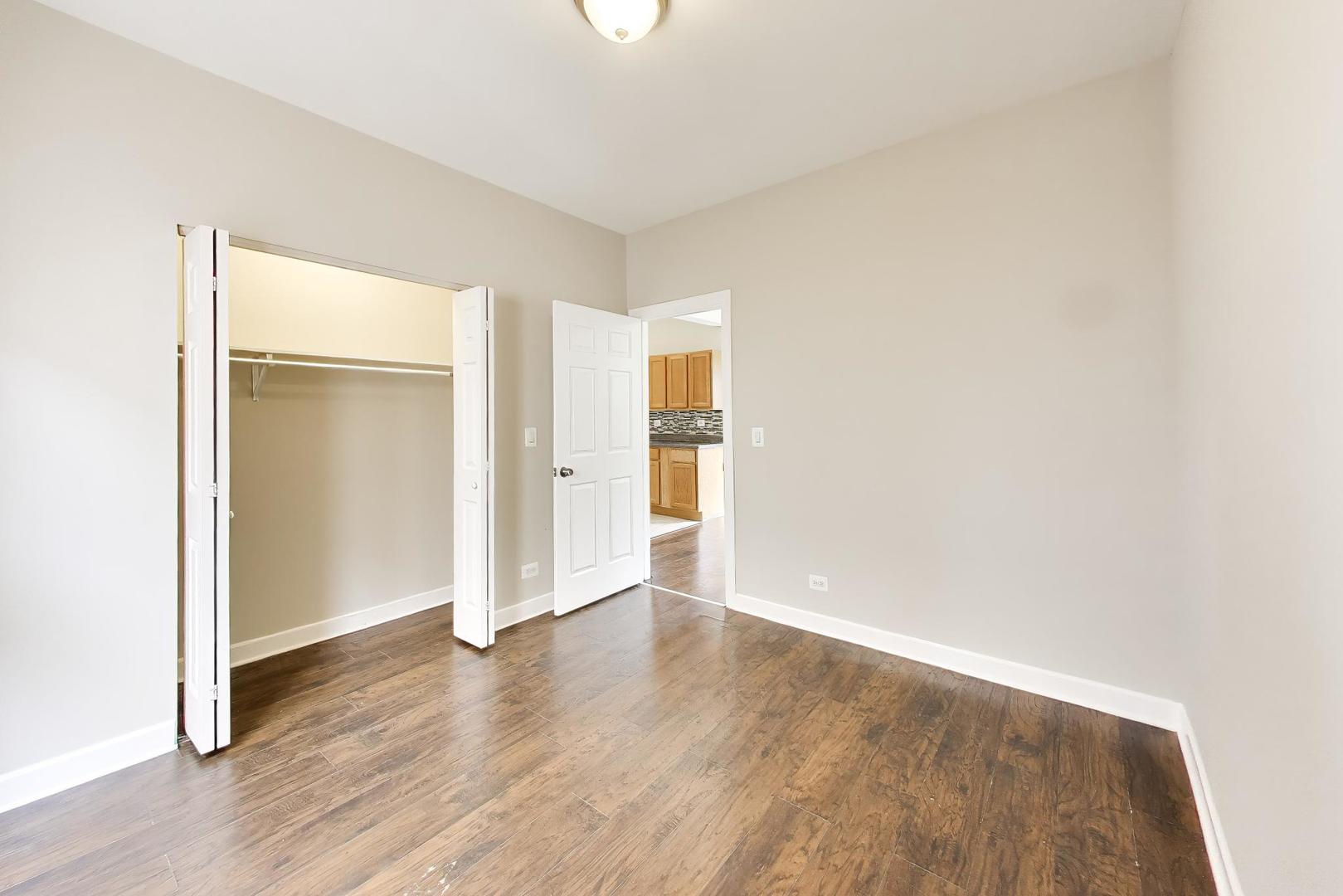 5633 S Peoria Street Property Photo 4