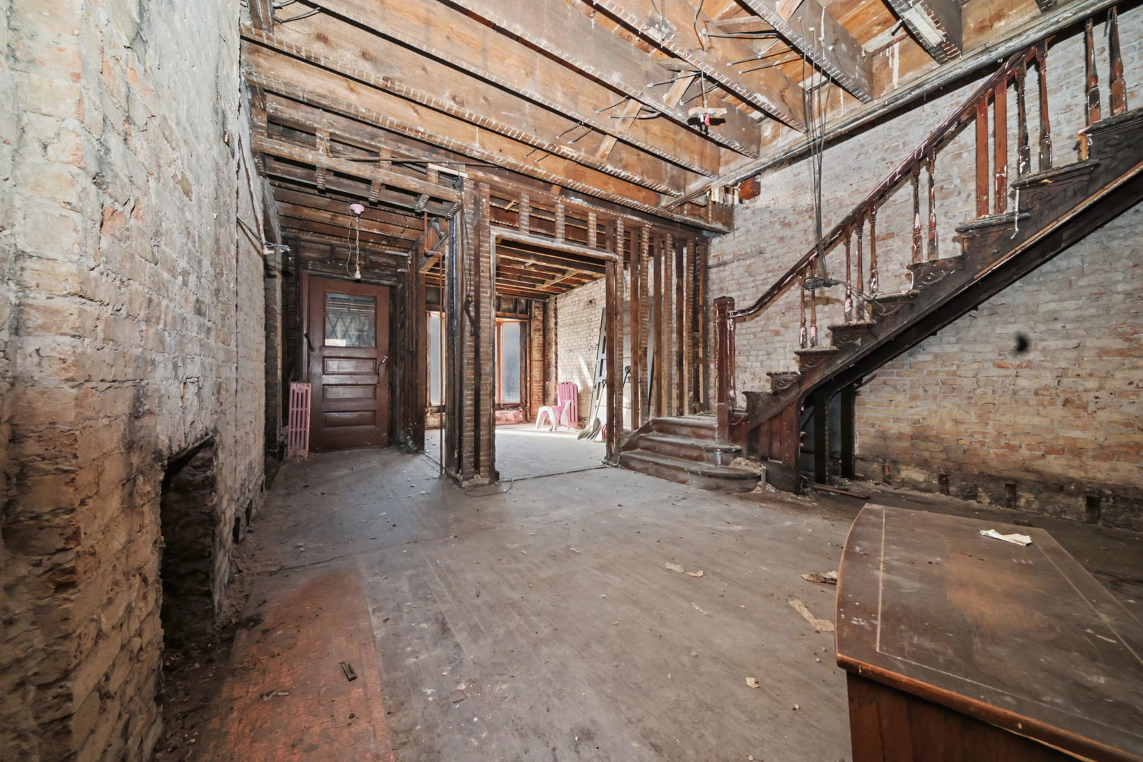 3549 S Indiana Avenue Property Photo 4
