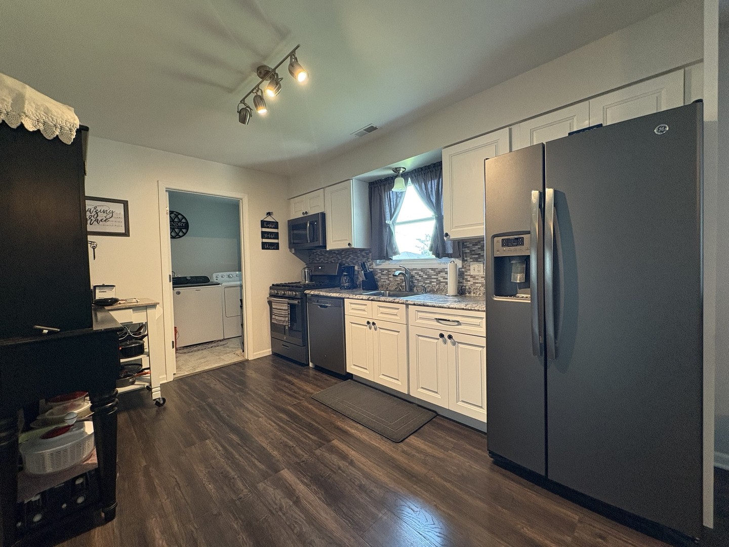7756 W 81st Place Property Photo 8