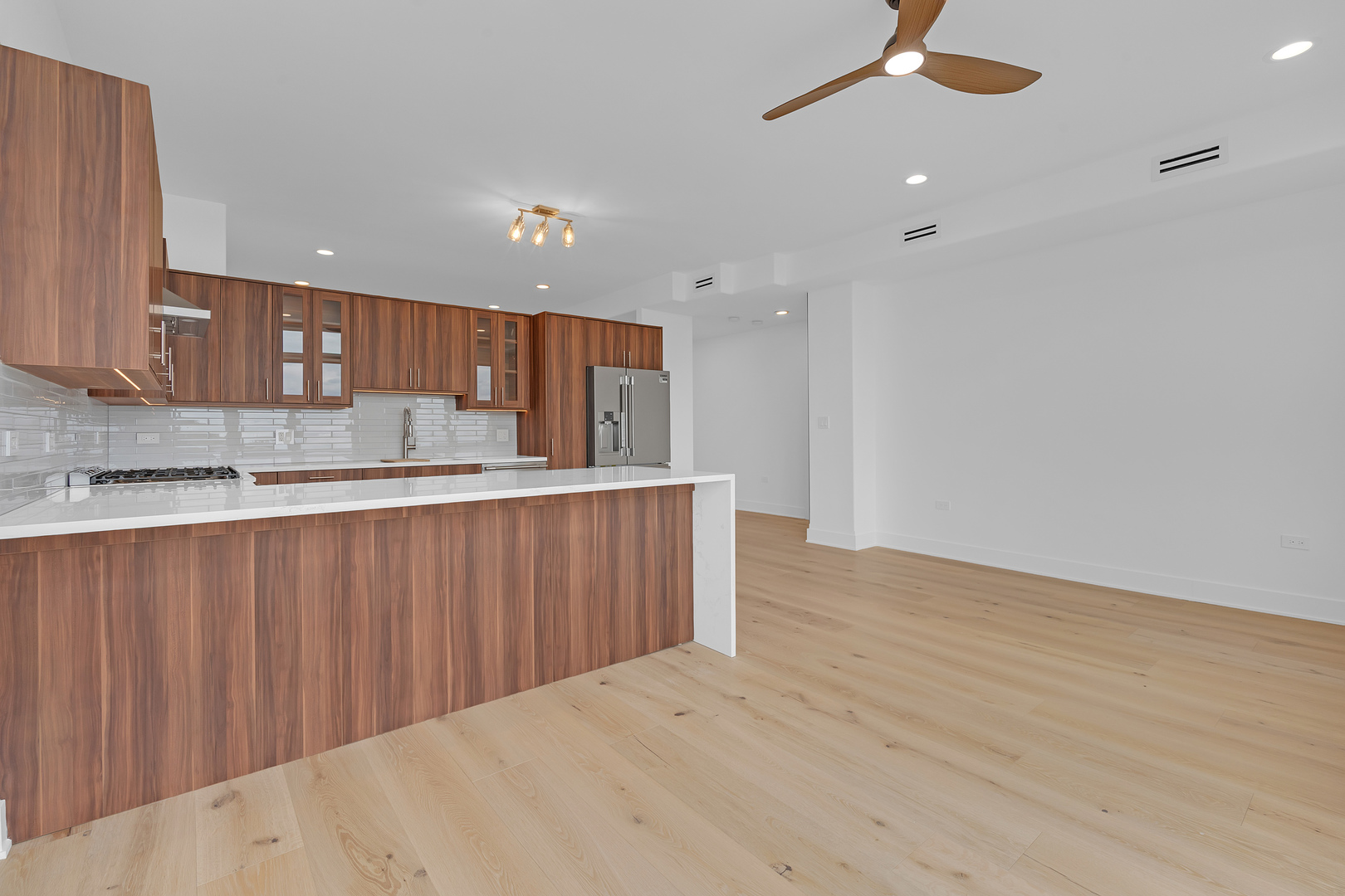 3630 N Harlem Avenue 510 Property Photo 4