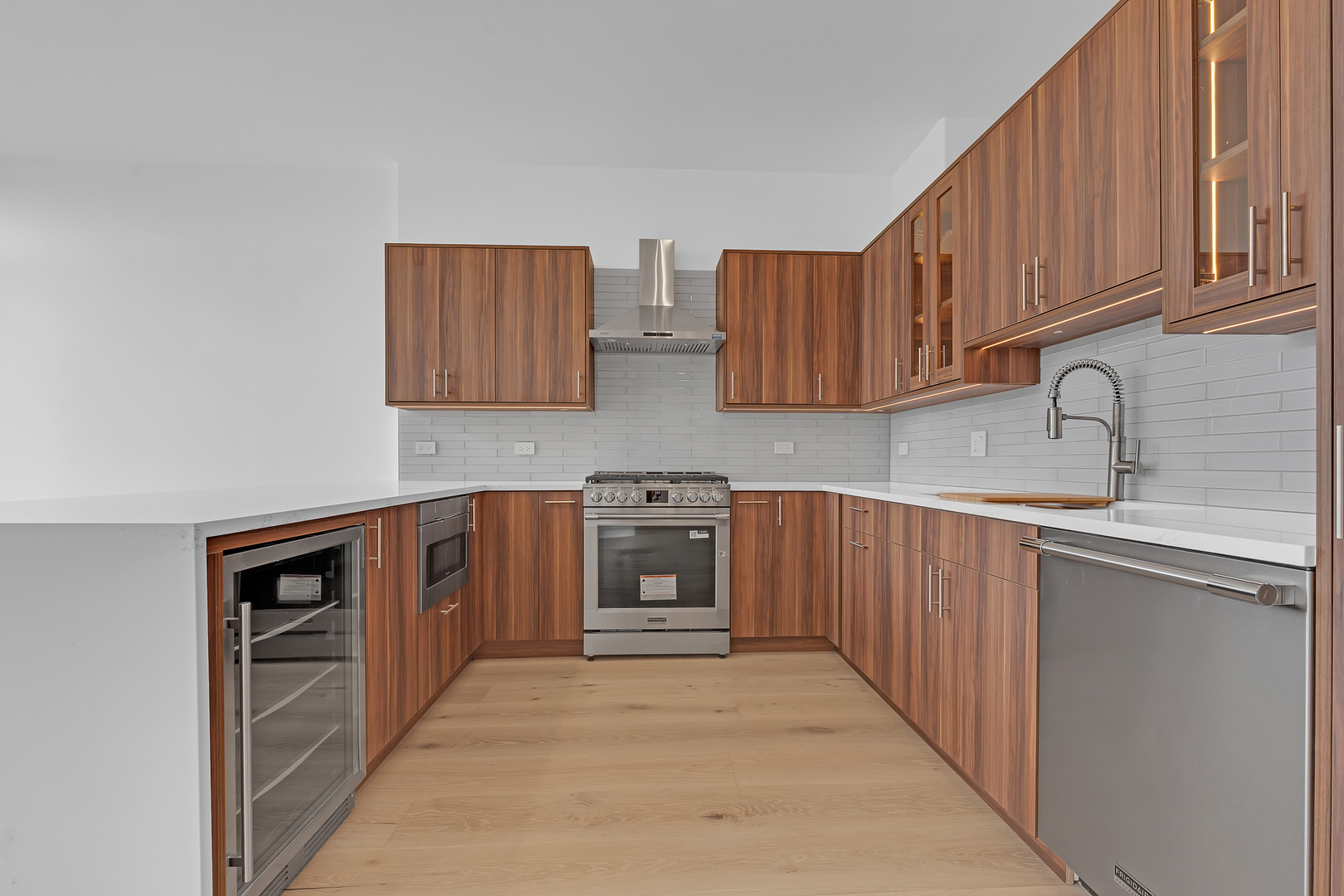 3630 N Harlem Avenue 510 Property Photo 6