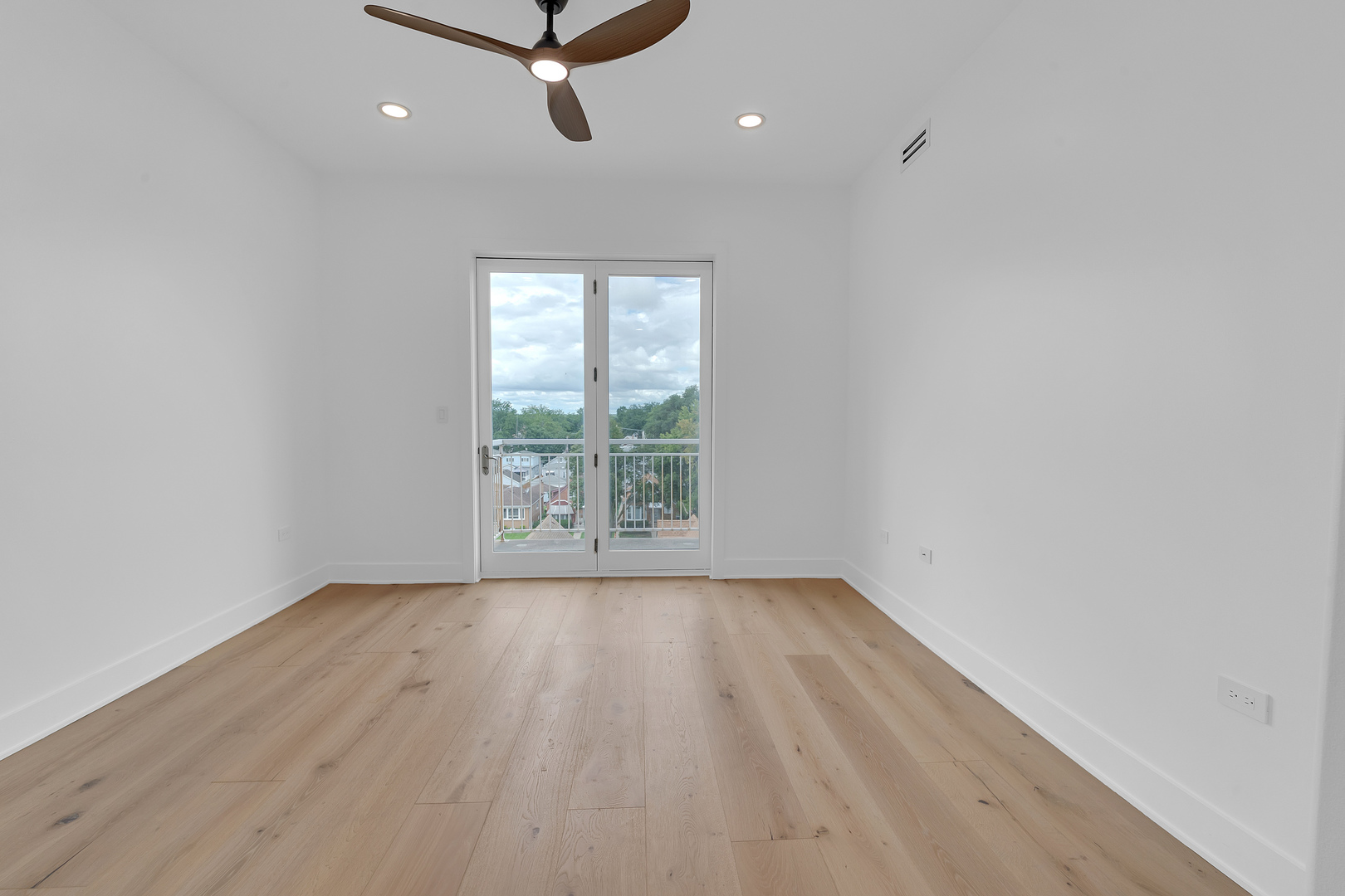 3630 N Harlem Avenue 510 Property Photo 15
