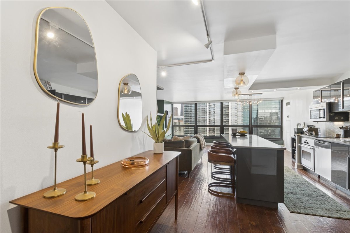 360 E Randolph Street 3205 Property Photo 11