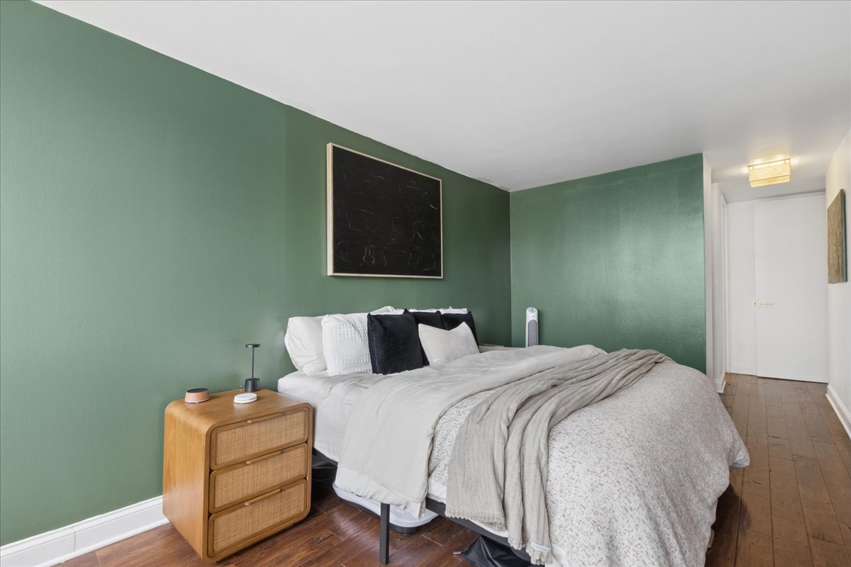 360 E Randolph Street 3205 Property Photo 17