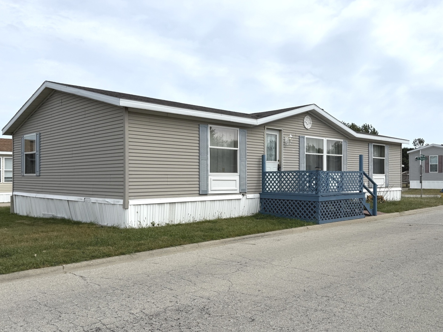 60 Saint Michaels Drive Property Photo 1