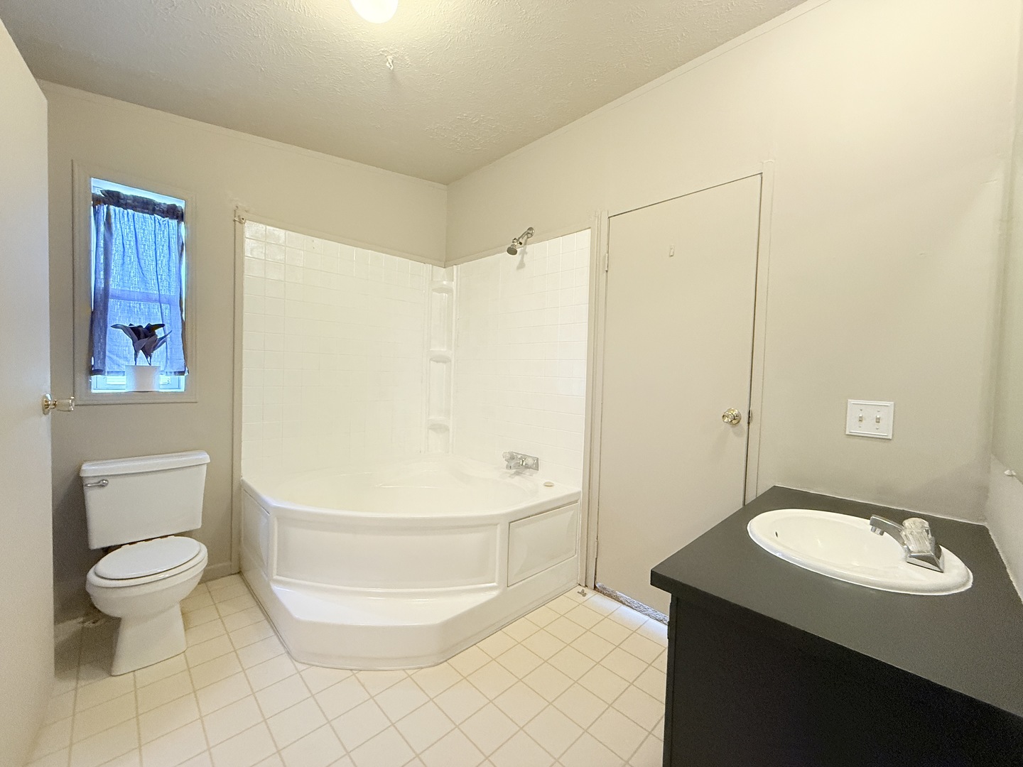 60 Saint Michaels Drive Property Photo 14
