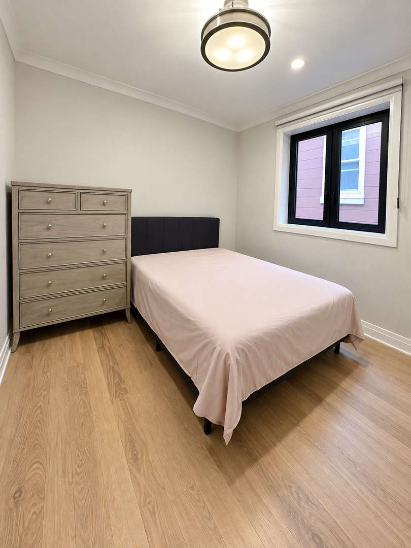 1834 N Hudson Avenue 2 Property Photo 8
