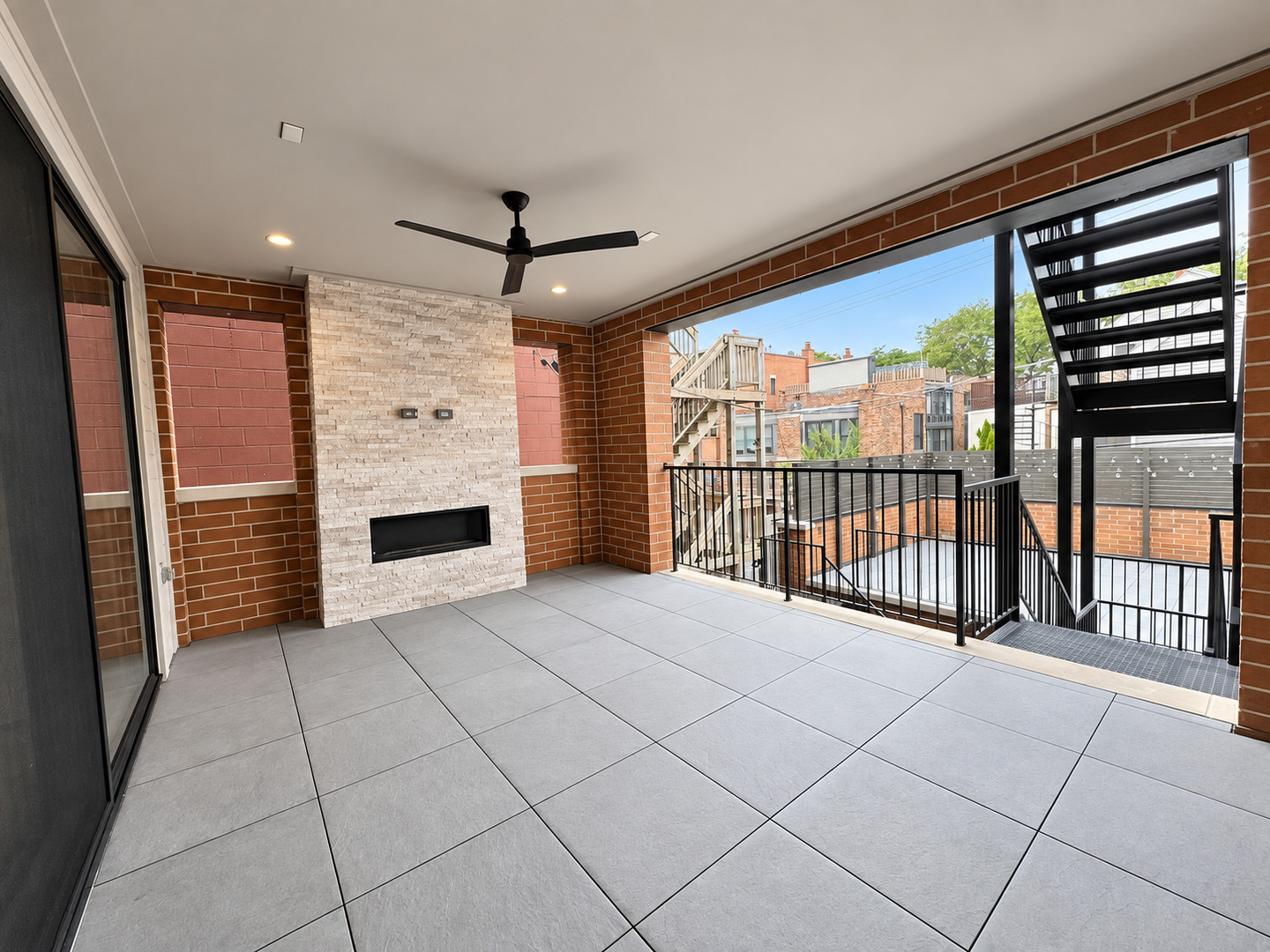 1834 N Hudson Avenue 2 Property Photo 15