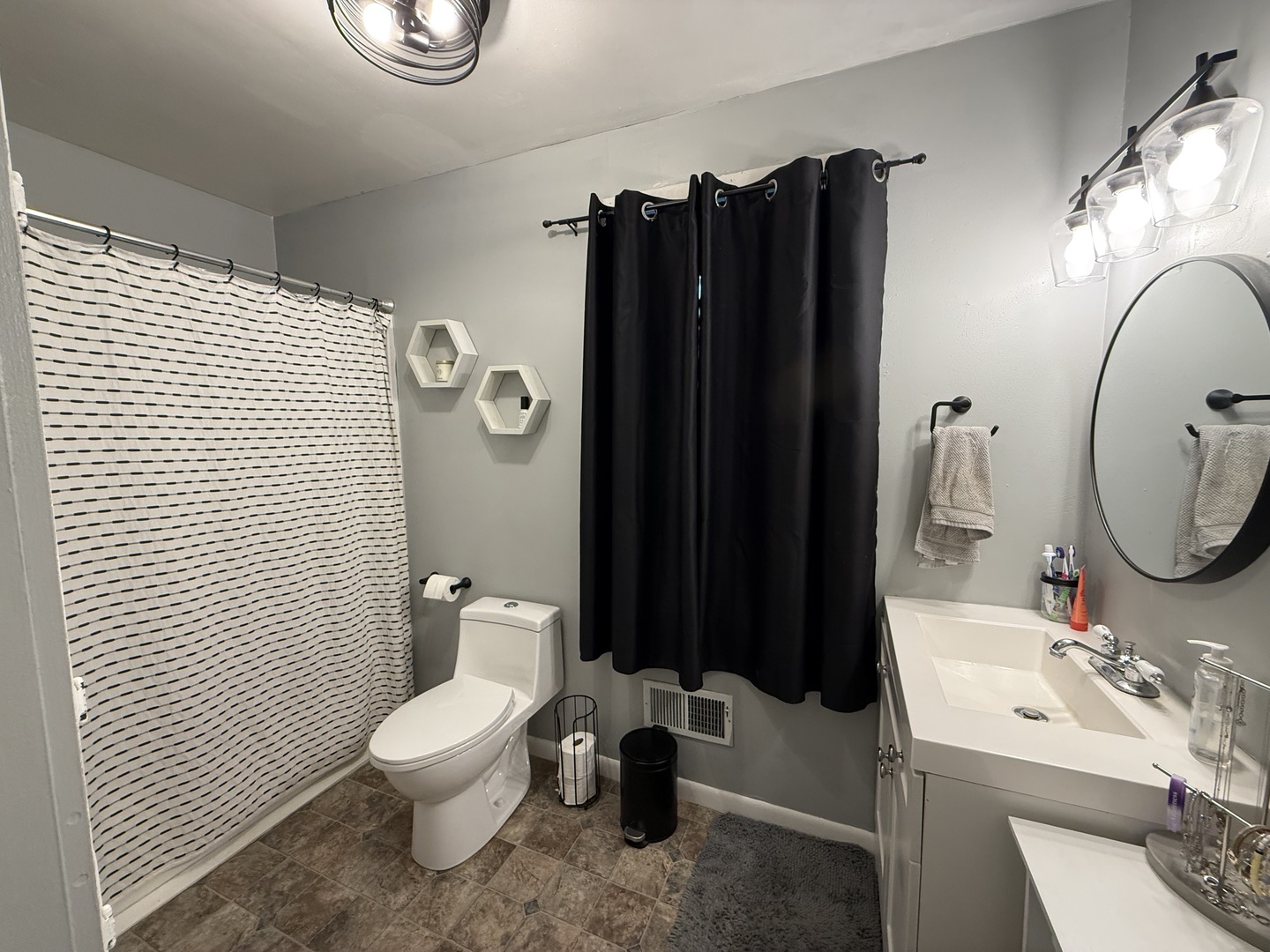 223 N Peru Avenue Property Photo 13
