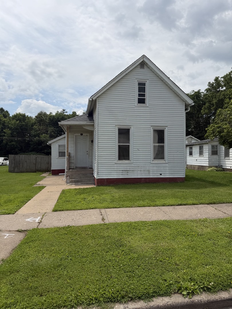 1823 W 6th Street Property Photo 1