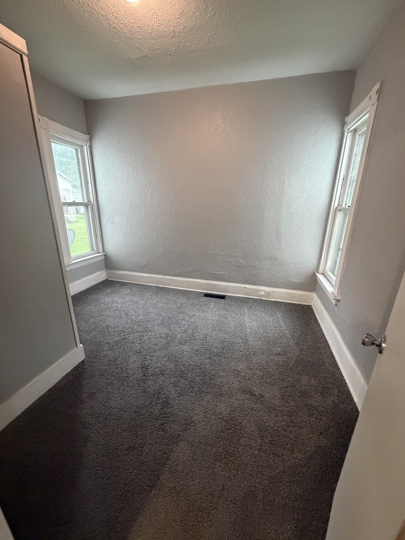 1823 W 6th Street Property Photo 5