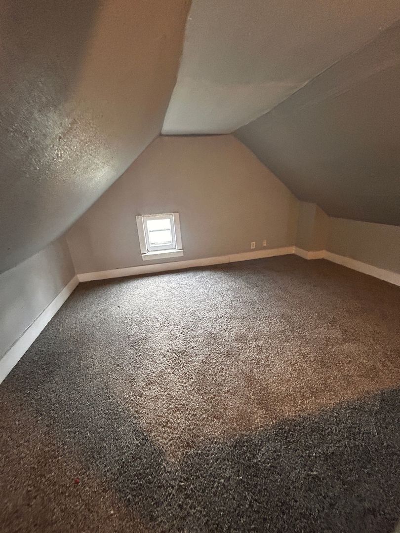1823 W 6th Street Property Photo 7