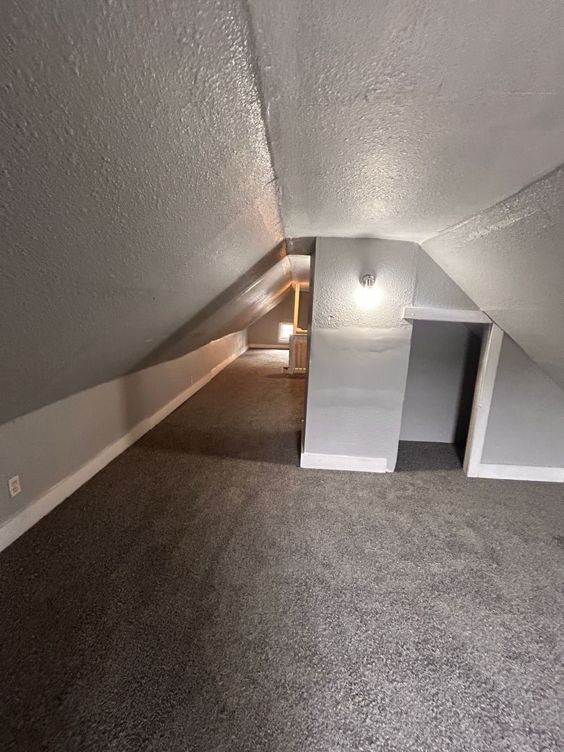 1823 W 6th Street Property Photo 8