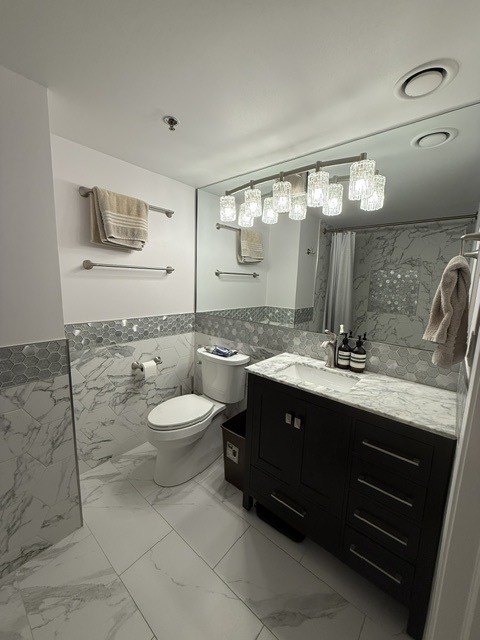 345 N Lasalle Street 3701 Property Photo 8