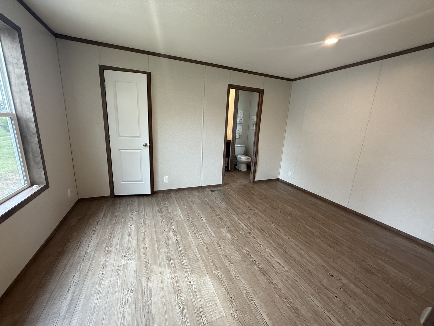 13 Hearthside Road Property Photo 14