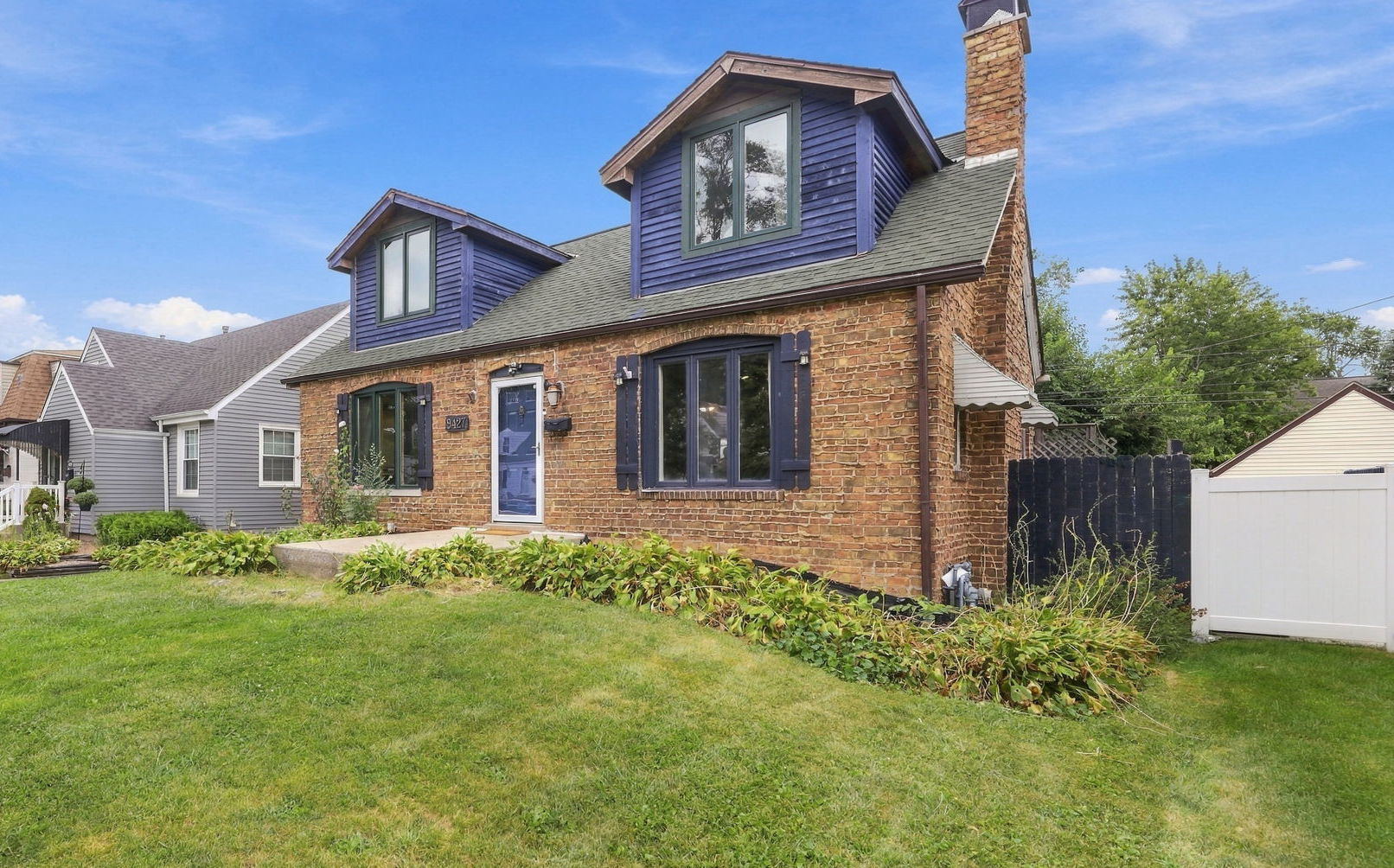 9427 S Saint Louis Avenue Property Photo 1