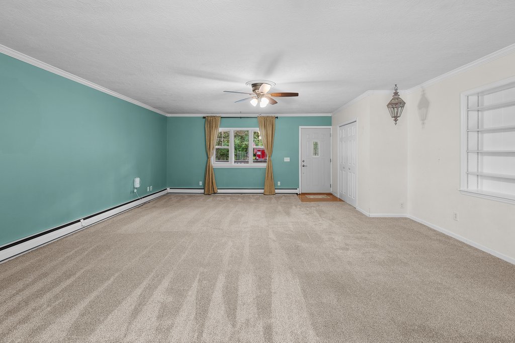 2831 44th Street Property Photo 5