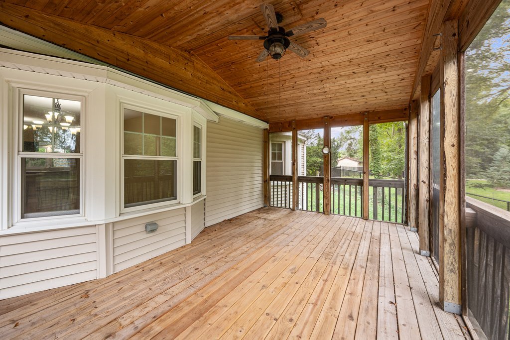 2831 44th Street Property Photo 39
