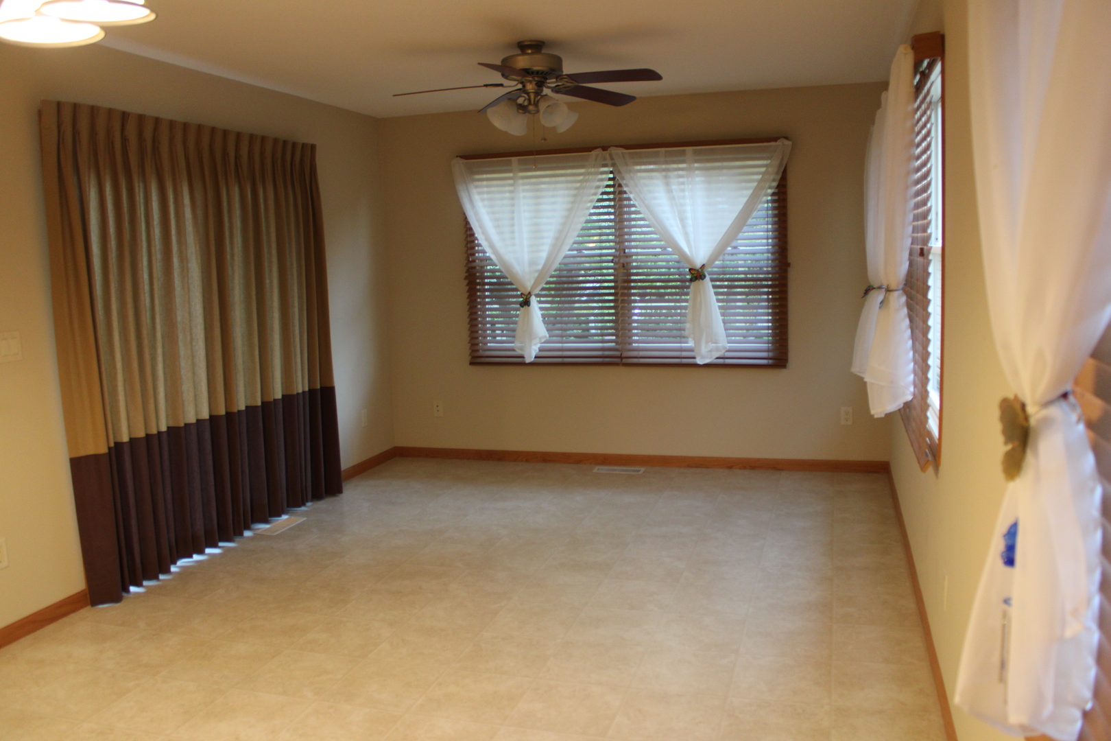 416 Kevin Road 416 Property Photo 14