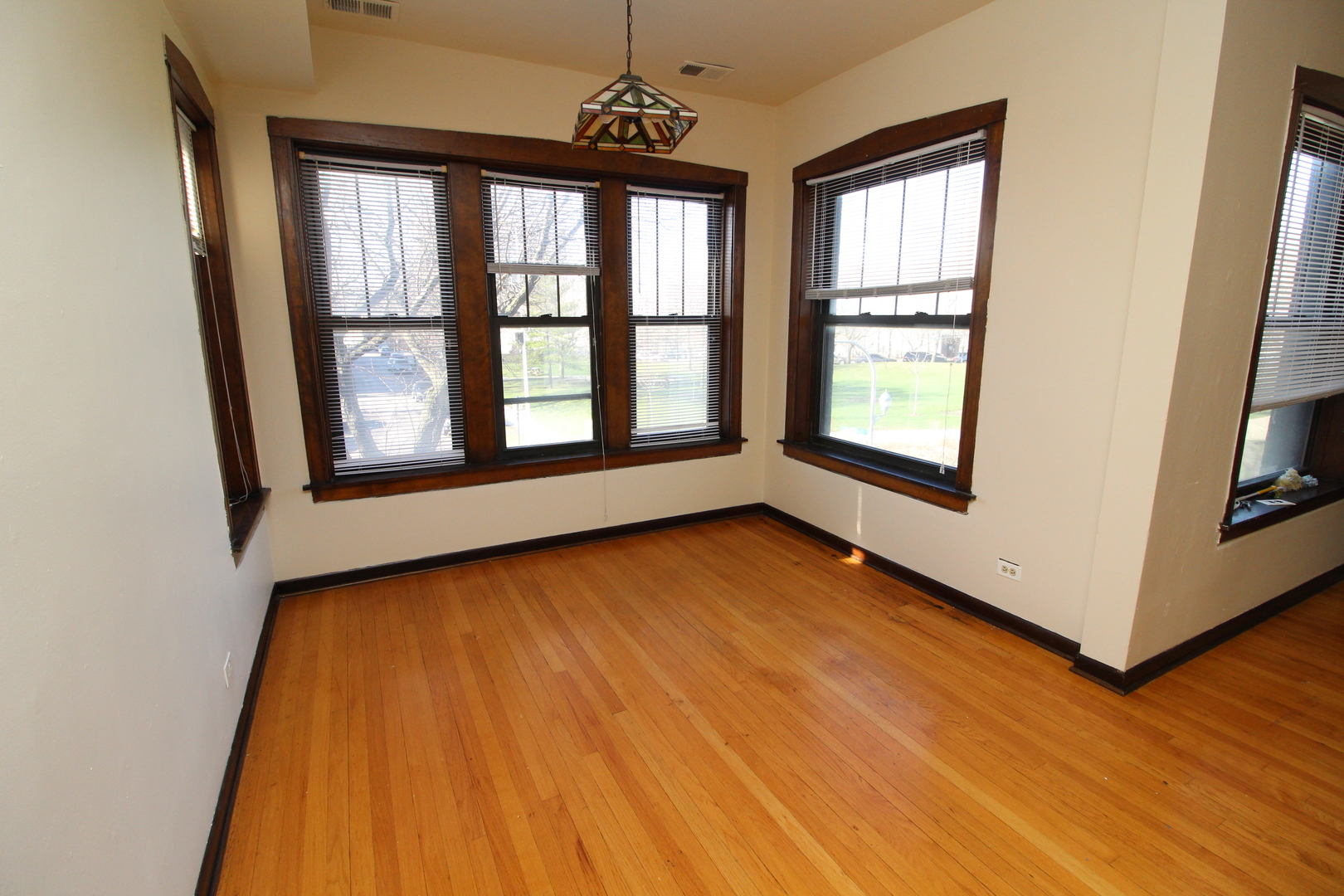 1728 W Juneway Terrace 1e Property Photo 8