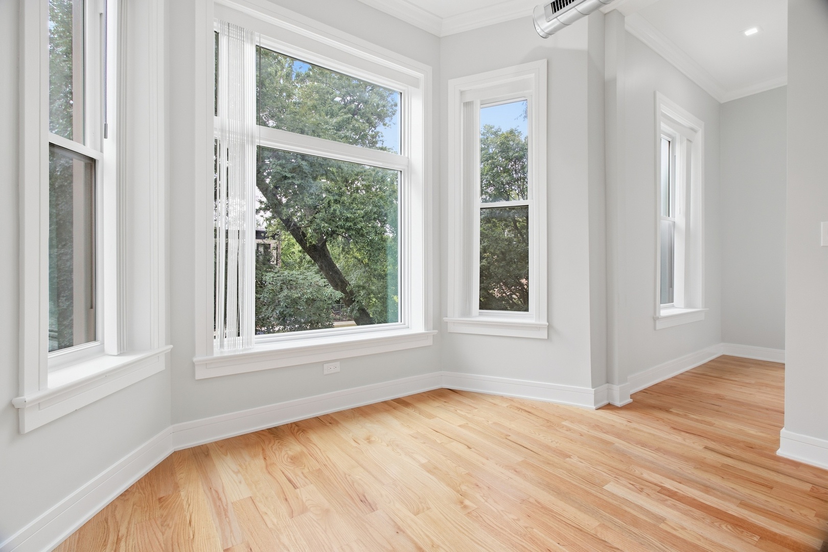 3234 W Fulton Boulevard Property Photo 8