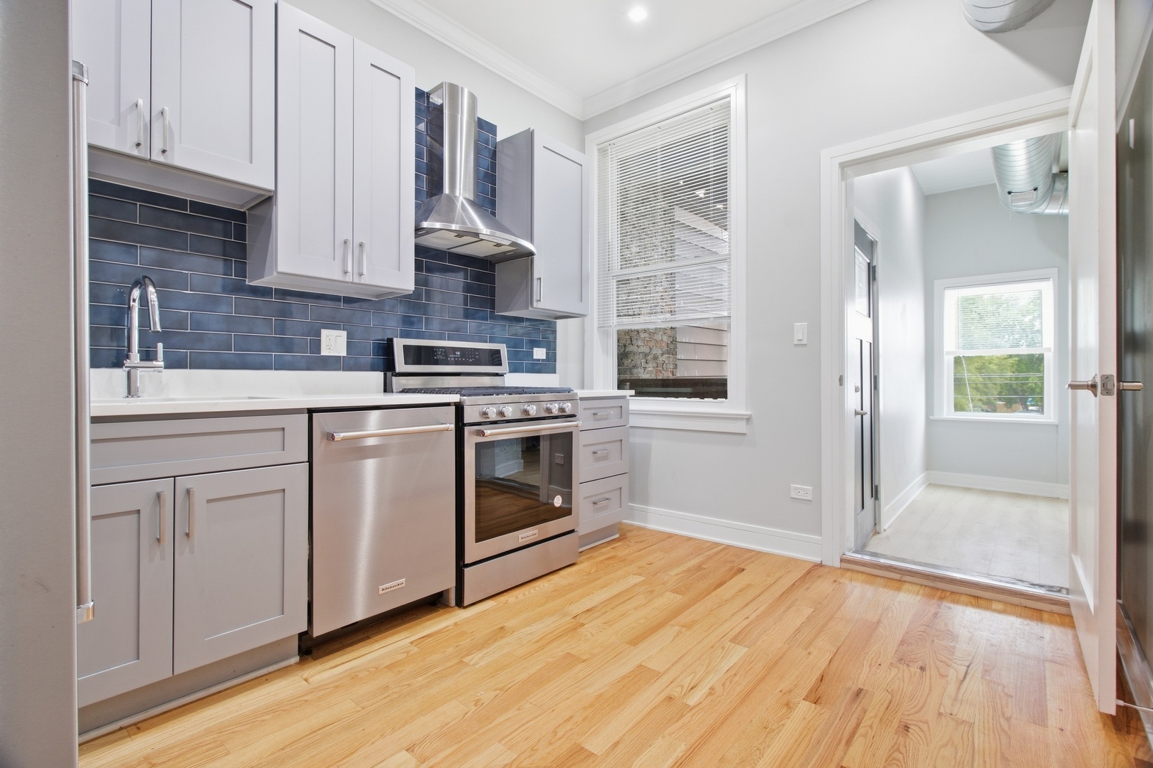 3234 W Fulton Boulevard Property Photo 10