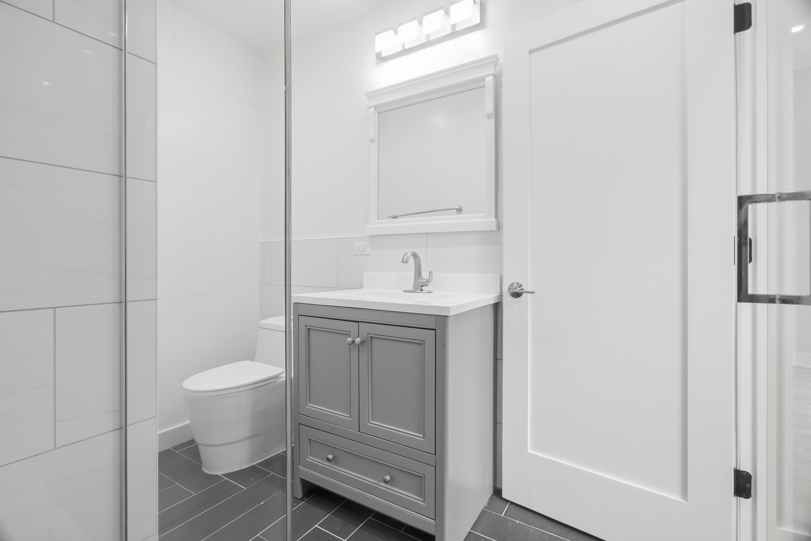3234 W Fulton Boulevard Property Photo 14