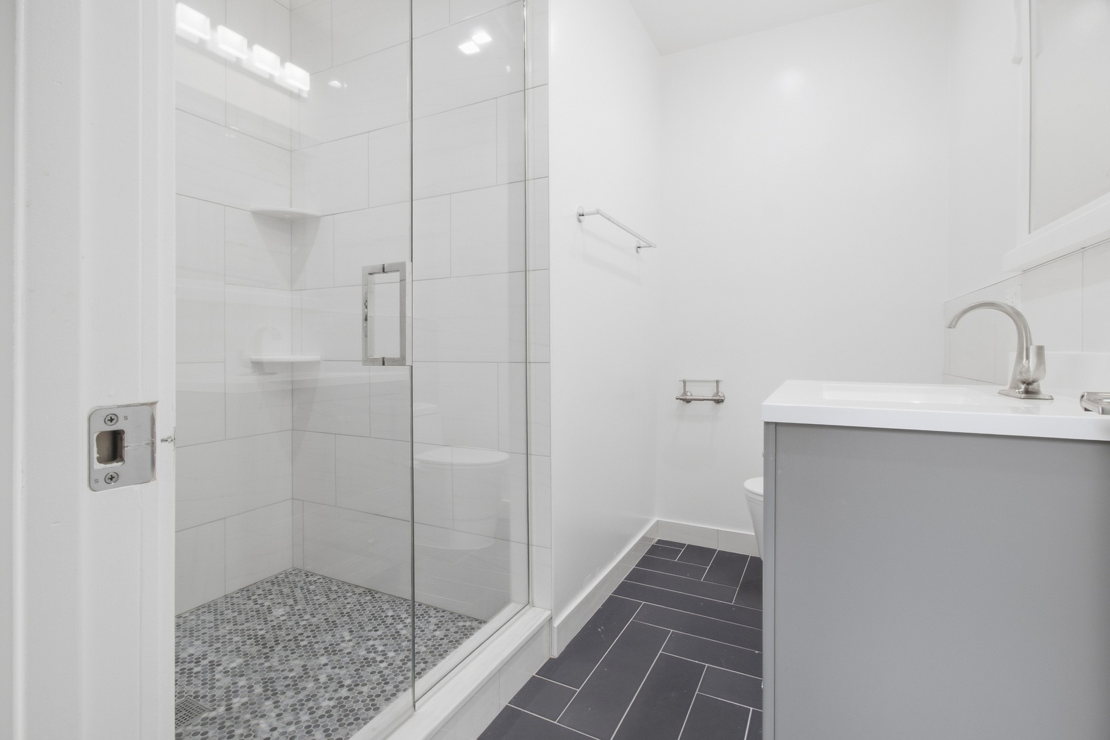 3234 W Fulton Boulevard Property Photo 15