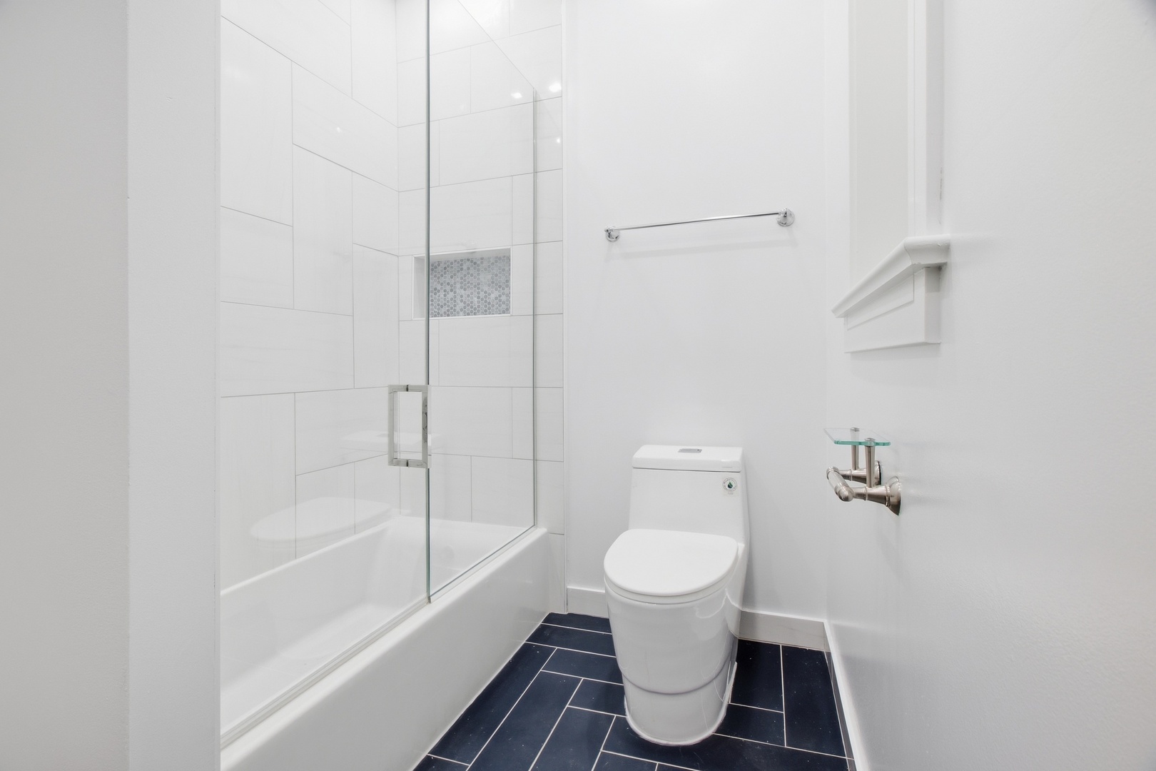 3234 W Fulton Boulevard Property Photo 19