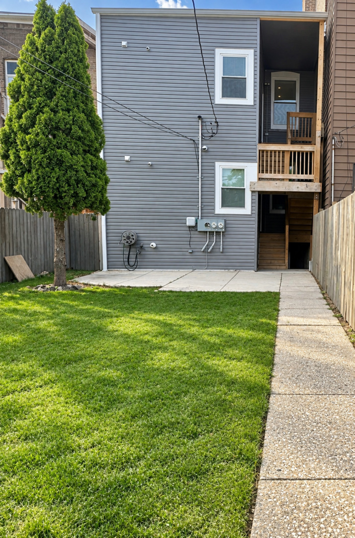 3234 W Fulton Boulevard Property Photo 27