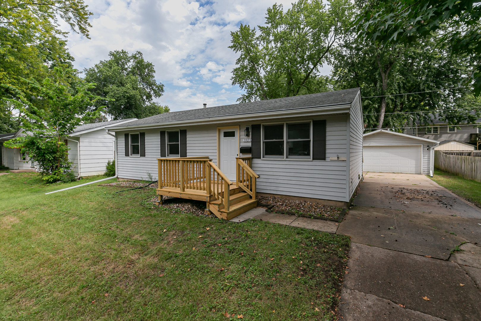 3323 Kimberly Downs Road Property Photo 2
