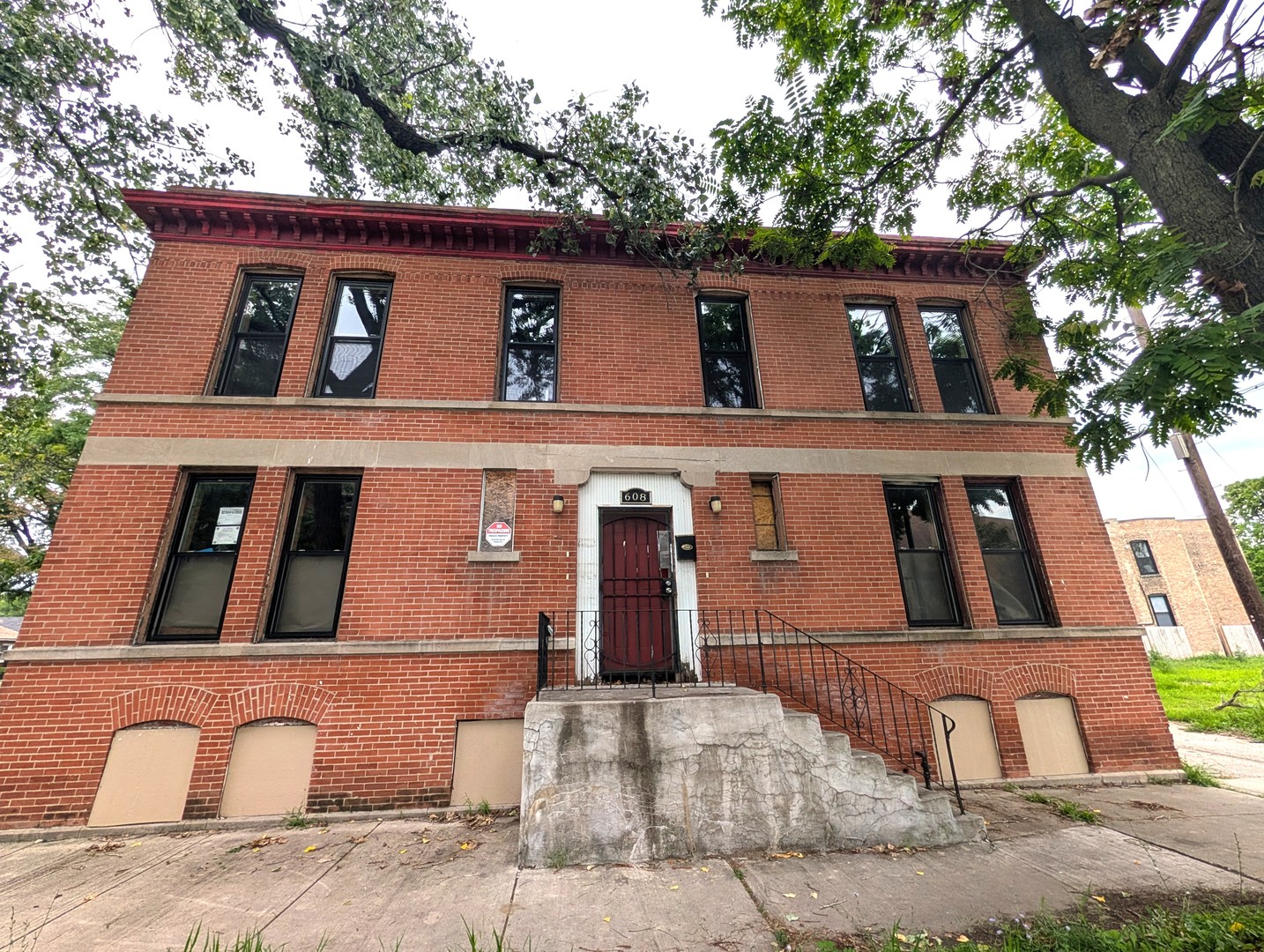 608 E 64th Street Property Photo 1