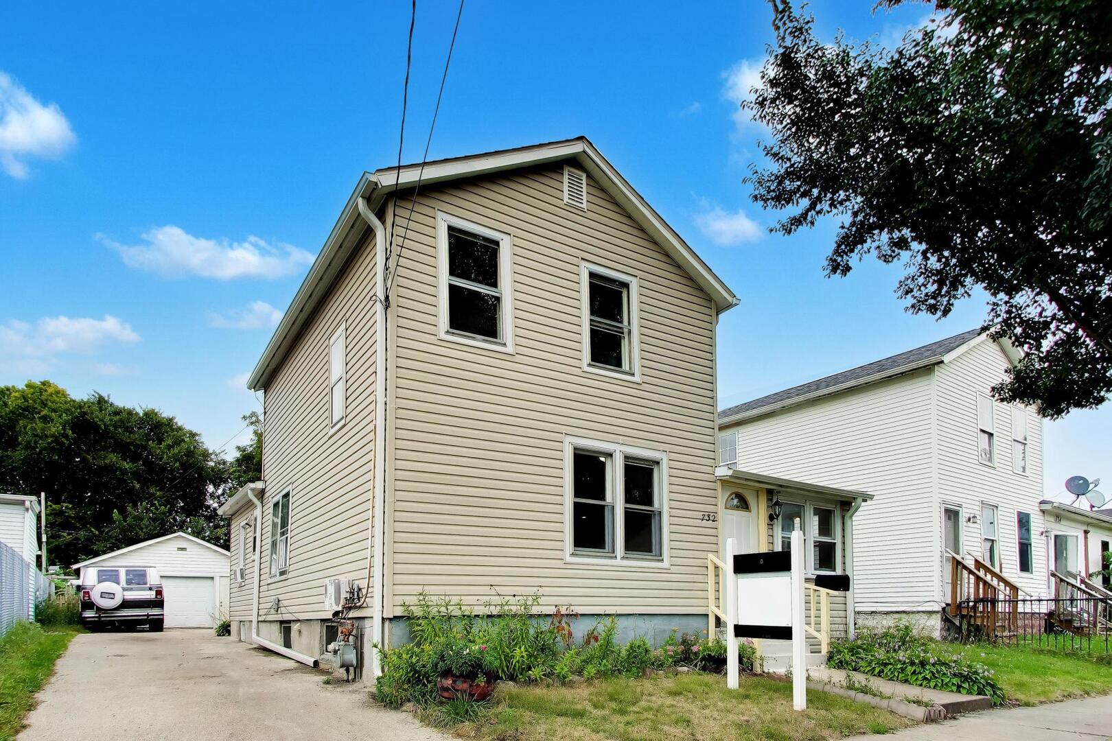 732 Grove Street Property Photo 1