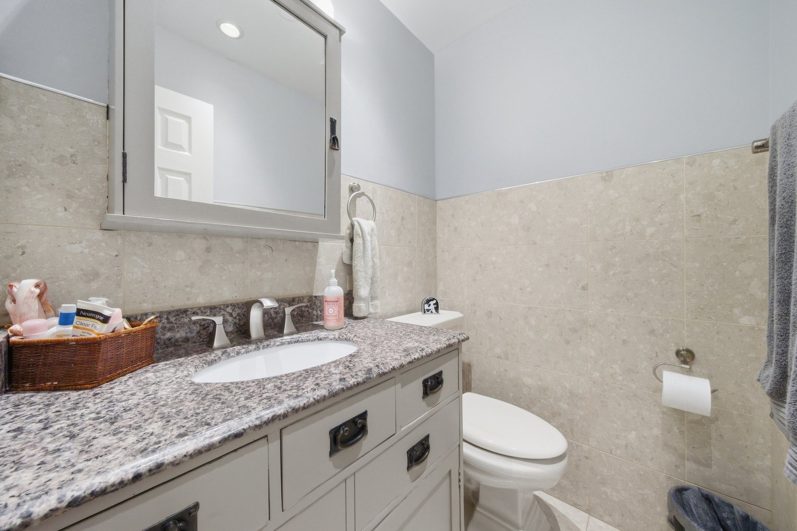 1626 W Greenleaf Avenue 1e Property Photo 18