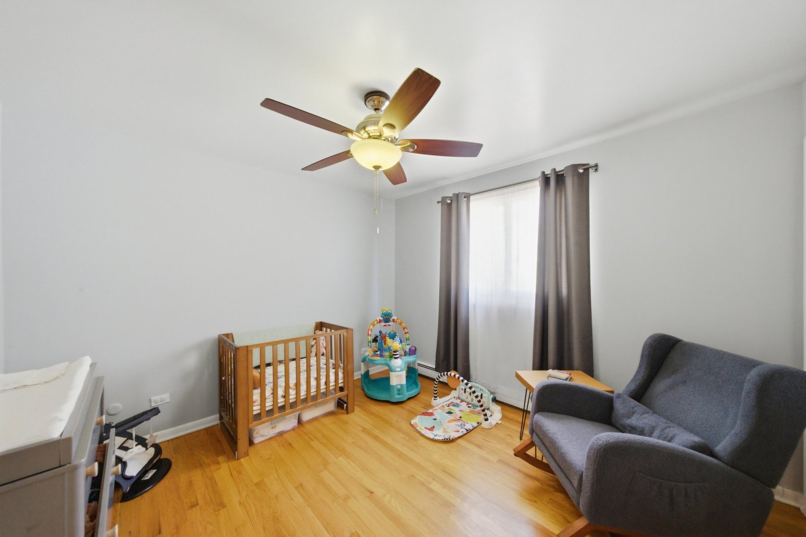 1626 W Greenleaf Avenue 1e Property Photo 22